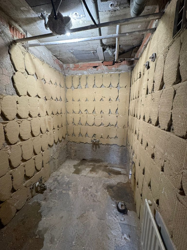 reforma de baño integral realizada por Ara Reformas en la calle Jacinto Benavente, Vitoria